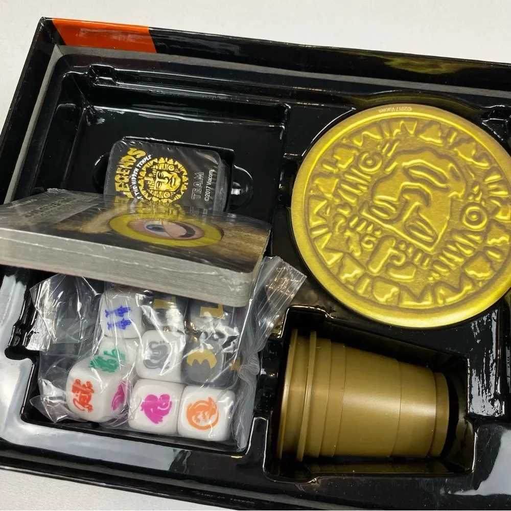 NIB Legends of The‎ Hidden Temple Game 90's Throwback